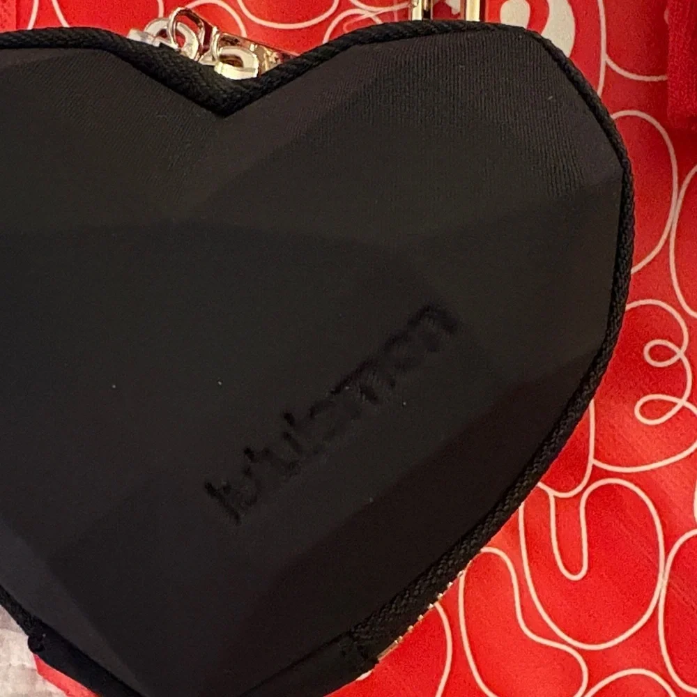 🖤Lululemon Heart Wristlet~Daily Essentials Socks & Lululemon Bubble Shopper~NWT